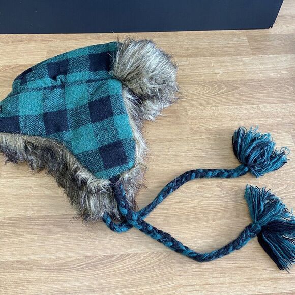 American eagle trapper Mens Green plaid hat FAUX FUR  S/M Bottle Opener - Picture 1 of 8